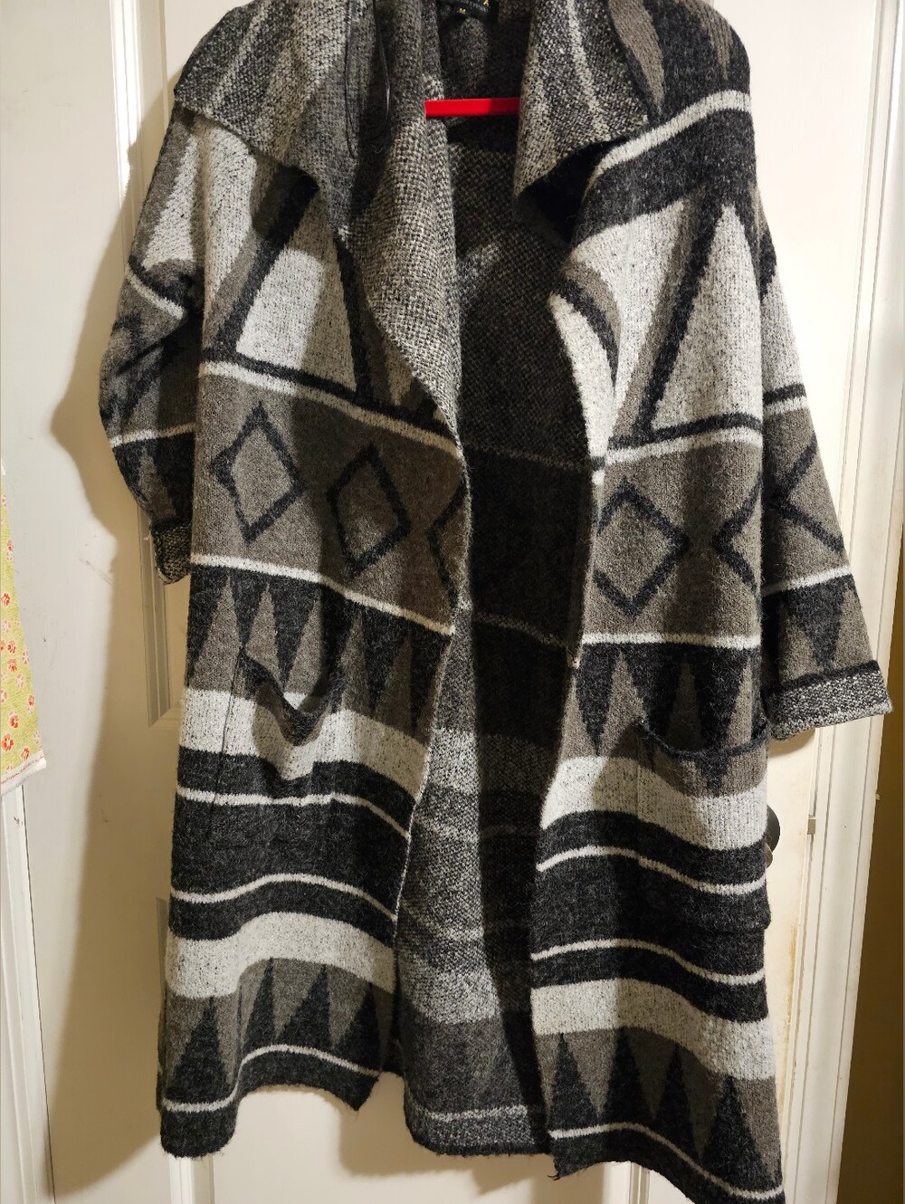 Joseph Black & Gray Geometric Open-Front Cape Coat